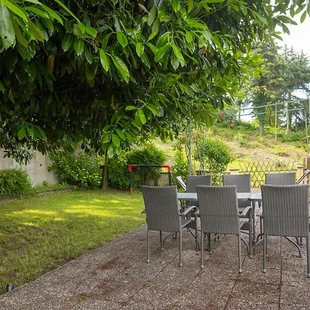Appartement With A Large Garden In The Hills Of